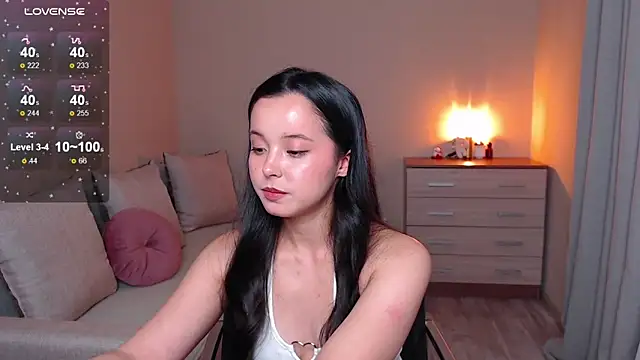 Snapshot of lia_hetty chatting on September 24, 3:48 pm lia hetty online show from September 24, 3:48 pm