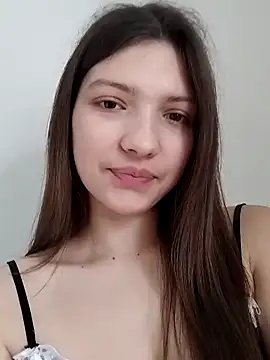 Snapshot of LunaTori456 chatting on February 11, 8:41 am LunaTori456 online show from February 11, 8:41 am