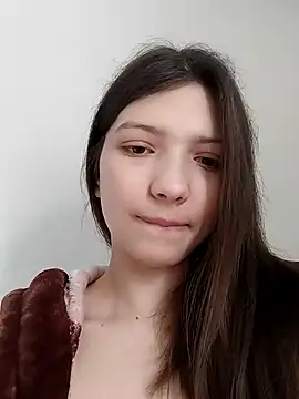 Snapshot of LunaTori456 chatting on February 25, 8:57 am LunaTori456 online show from February 25, 8:57 am