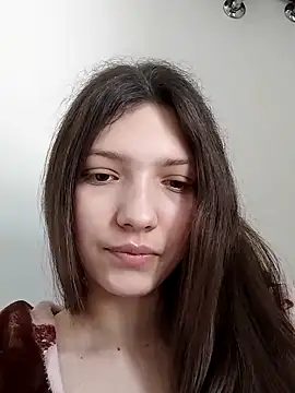 Snapshot of LunaTori456 chatting on March 9, 8:18 am LunaTori456 online show from March 9, 8:18 am