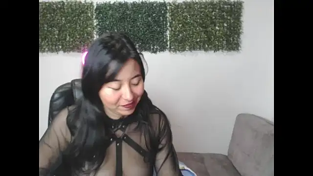 LolaOpalX online show from January 13, 1:11 am