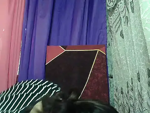 Snapshot of prettymomma24xx chatting on June 3, 2:36 am prettymomma24xx online show from June 3, 2:36 am