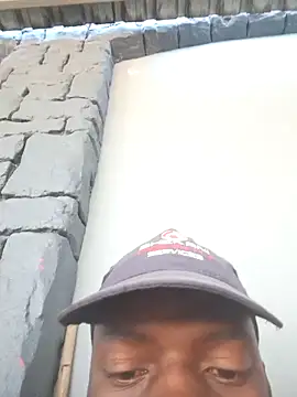 Snapshot of Sihle_Plays chatting on February 3, 8:19 am Sihle Plays online show from February 3, 8:19 am