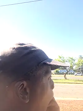 Snapshot of Sihle_Plays chatting on February 11, 7:02 am Sihle Plays online show from February 11, 7:02 am