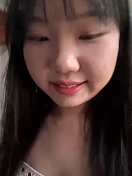 Snapshot of xiaoguai99 chatting on June 4, 10:43 am xiaoguai99 online show from June 4, 10:43 am