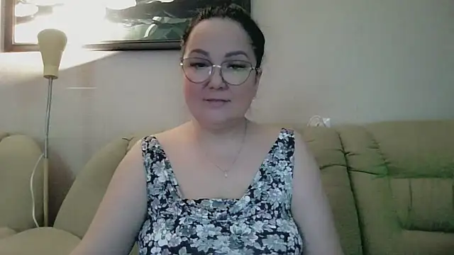 infinity loveliness online show from April 7, 7:20 am