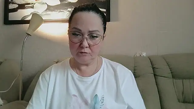 Snapshot of infinity_loveliness chatting on June 24, 7:07 am infinity loveliness online show from June 24, 7:07 am