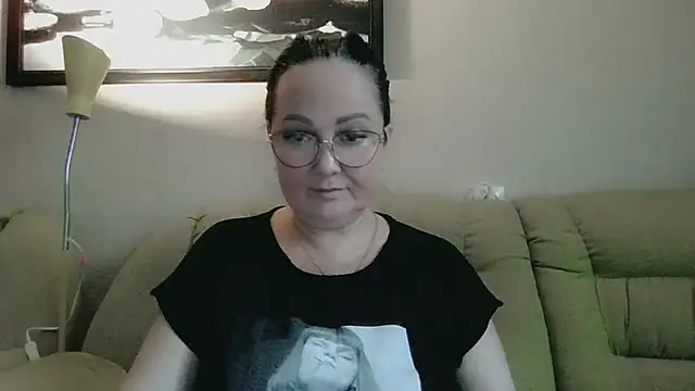 Snapshot of infinity_loveliness chatting on June 27, 12:22 pm infinity loveliness online show from June 27, 12:22 pm