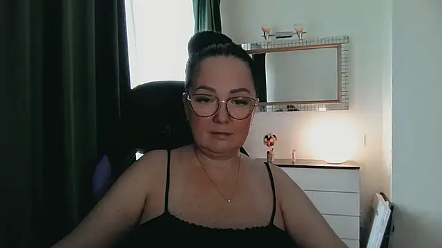 Snapshot of infinity_loveliness chatting on July 20, 8:17 am infinity loveliness online show from July 20, 8:17 am