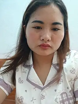 Snapshot of Sweet--Sexy chatting on June 26, 1:37 pm Sweet--Sexy online show from June 26, 1:37 pm