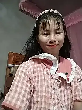 Snapshot of Wily-06 chatting on May 26, 10:33 am Wily-06 online show from May 26, 10:33 am