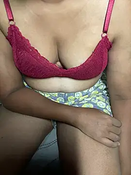 J-hens90 online show from May 5, 4:59 pm