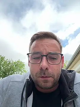 jeremy14270 online show from June 13, 6:22 am