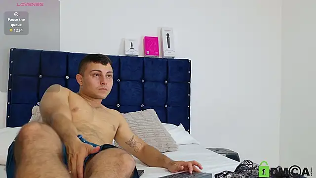 sweet posionx online show from February 18, 8:38 pm