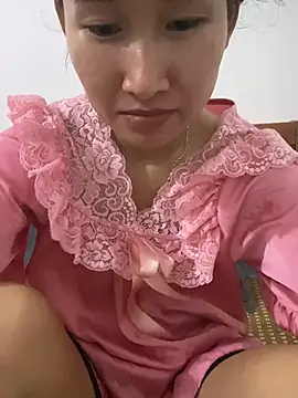 Snapshot of siorin_24 chatting on June 19, 10:52 am siorin 24 online show from June 19, 10:52 am