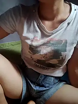 Snapshot of Asami_6868 chatting on June 29, 7:14 am Asami 6868 online show from June 29, 7:14 am