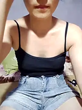 Snapshot of Asami_6868 chatting on July 14, 1:17 pm Asami 6868 online show from July 14, 1:17 pm