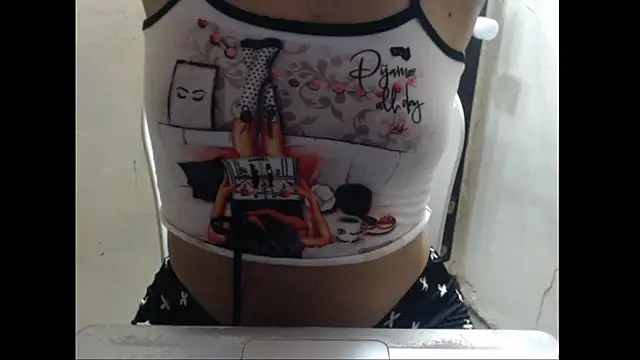 Snapshot of anacarada chatting on July 9, 8:35 pm anacarada online show from July 9, 8:35 pm