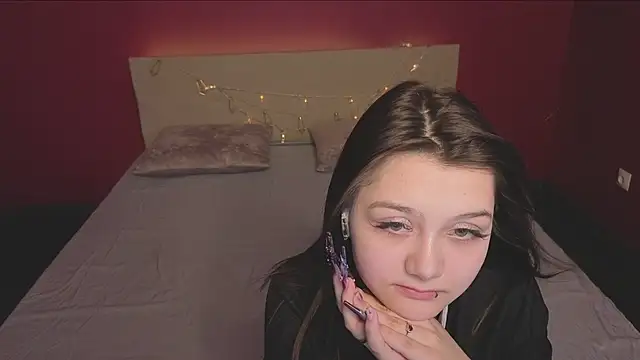 xxxnaughtyfoxyxxx online show from March 2, 9:27 am