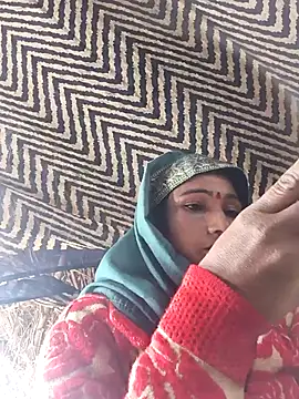 lodhi8080 online show from January 7, 6:05 am