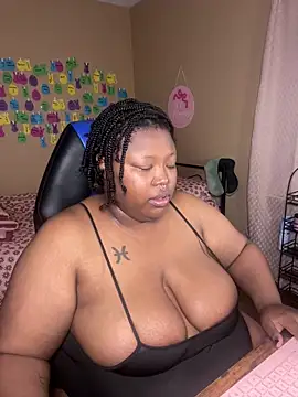 Snapshot of Chocolatebunnyxx96 chatting on July 2, 3:17 am Chocolatebunnyxx96 online show from July 2, 3:17 am
