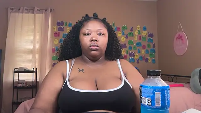 Snapshot of Chocolatebunnyxx96 chatting on July 28, 2:46 pm Chocolatebunnyxx96 online show from July 28, 2:46 pm