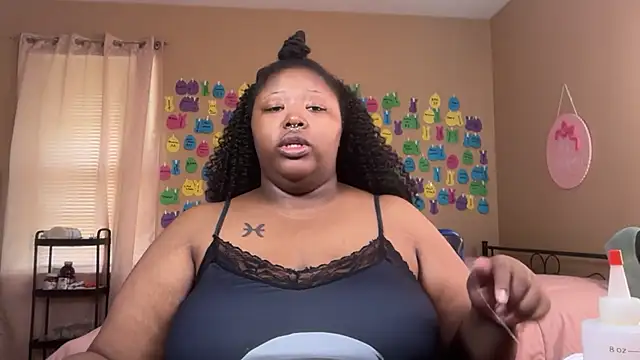 Snapshot of Chocolatebunnyxx96 chatting on July 29, 3:32 pm Chocolatebunnyxx96 online show from July 29, 3:32 pm