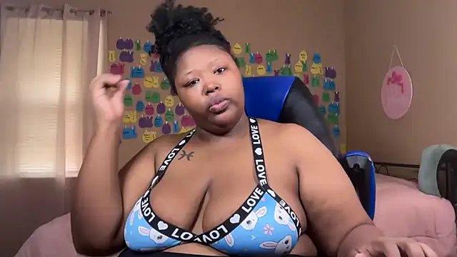 Snapshot of Chocolatebunnyxx96 chatting on August 1, 5:12 pm Chocolatebunnyxx96 online show from August 1, 5:12 pm