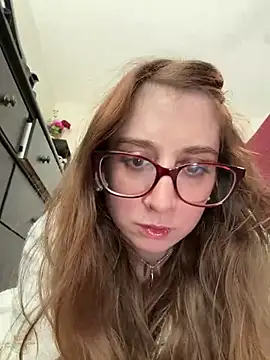 Elenore hoesevelt online show from May 4, 5:09 pm