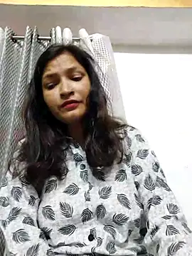 Snapshot of Priyaa_1433 chatting on June 19, 5:17 pm Priyaa 1433 online show from June 19, 5:17 pm