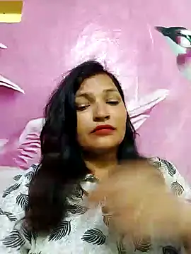 Snapshot of Priyaa_1433 chatting on June 28, 7:42 pm Priyaa 1433 online show from June 28, 7:42 pm