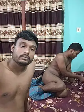 Snapshot of soft_couple778 chatting on June 5, 7:58 am soft couple778 online show from June 5, 7:58 am