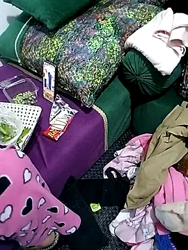 sarasara2410 online show from February 2, 2:10 am