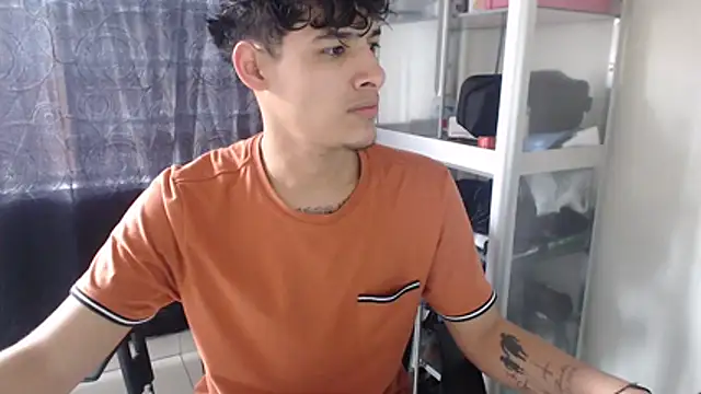 MaxStar26 online show from February 1, 12:26 pm