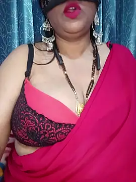 Snapshot of Hot-BHABHI696 chatting on August 6, 9:33 am Hot-BHABHI696 online show from August 6, 9:33 am