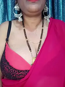Snapshot of Hot-BHABHI696 chatting on August 7, 10:17 am Hot-BHABHI696 online show from August 7, 10:17 am