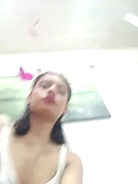honeyluxe  online show from April 25, 5:10 am