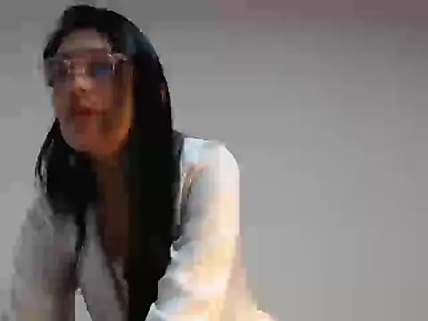 Snapshot of Elizabeth_manzon chatting on April 11, 10:08 am Elizabeth manzon online show from April 11, 10:08 am