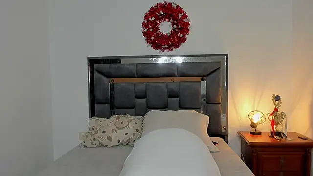 Snapshot of stefan_leenox chatting on February 21, 9:27 pm stefan leenox online show from February 21, 9:27 pm