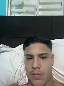 Wellington00  online show from March 5, 1:01 am