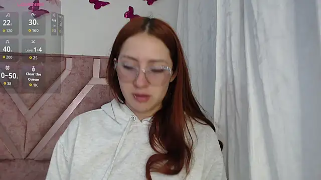 Roxy Fox- online show from March 17, 2:27 am