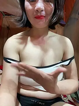 Some-03 online show from April 25, 1:36 pm