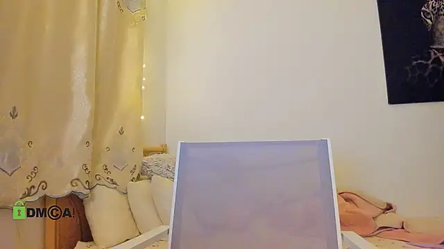juliiaroberts online show from June 3, 2:36 am