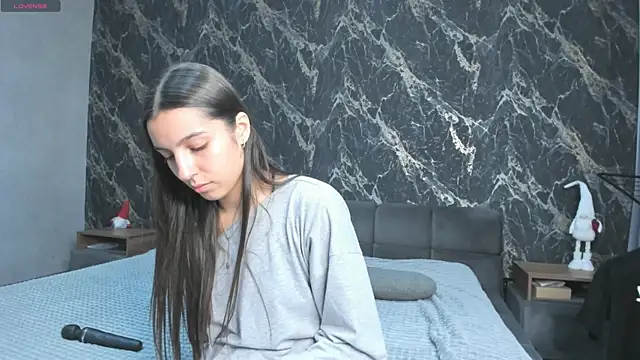 stella torres online show from April 29, 4:16 am