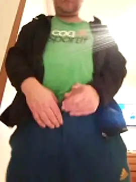 Snapshot of Poseidone76 chatting on February 2, 4:27 pm Poseidone76 online show from February 2, 4:27 pm