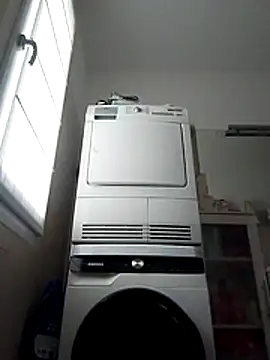 Snapshot of Poseidone76 chatting on February 7, 6:50 am Poseidone76 online show from February 7, 6:50 am