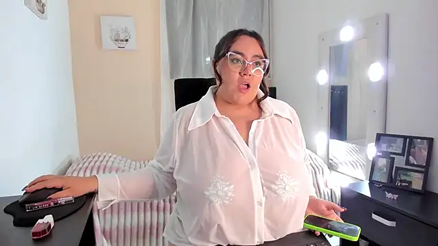 KarlaLannee online show from March 8, 4:05 am