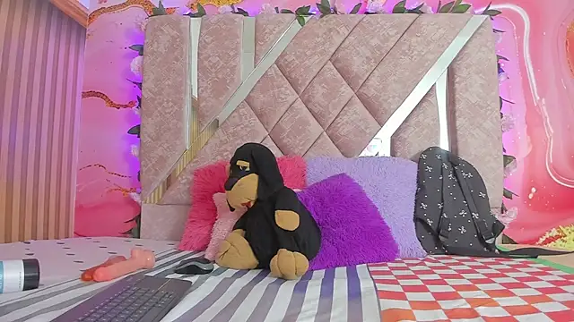 emily velvet   online show from April 27, 6:06 pm