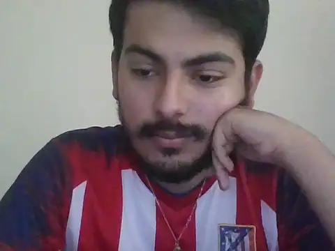 Snapshot of Mateotubbe chatting on May 6, 9:53 pm Mateotubbe online show from May 6, 9:53 pm