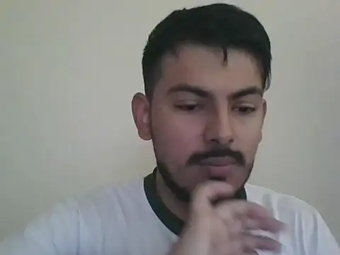 Snapshot of Mateotubbe chatting on July 6, 4:09 pm Mateotubbe online show from July 6, 4:09 pm